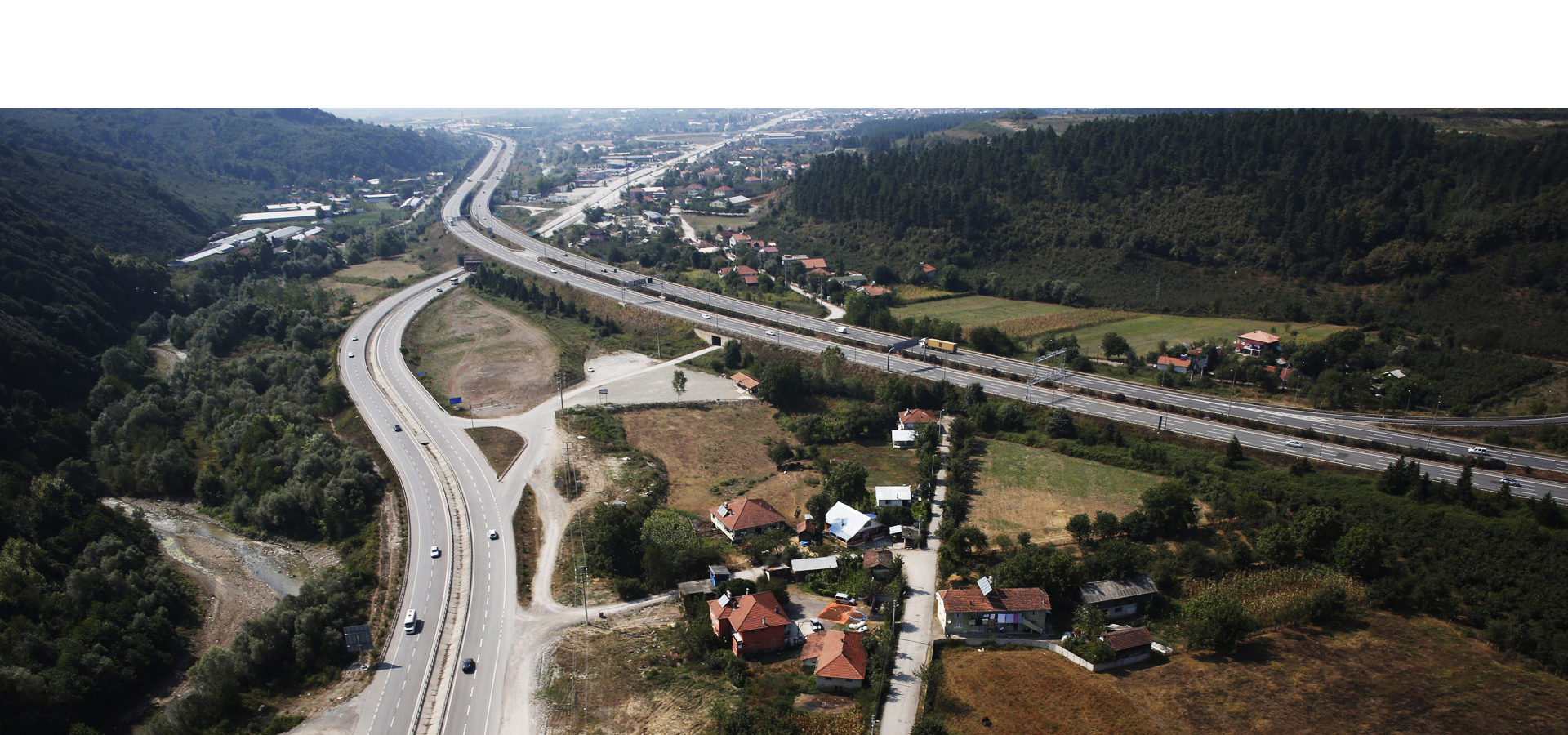 Platin İnşaat - Yol Yapımı ve Köprülü Kavşak